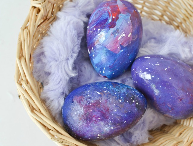 Space-eggs-easter-craft-for-kids-2